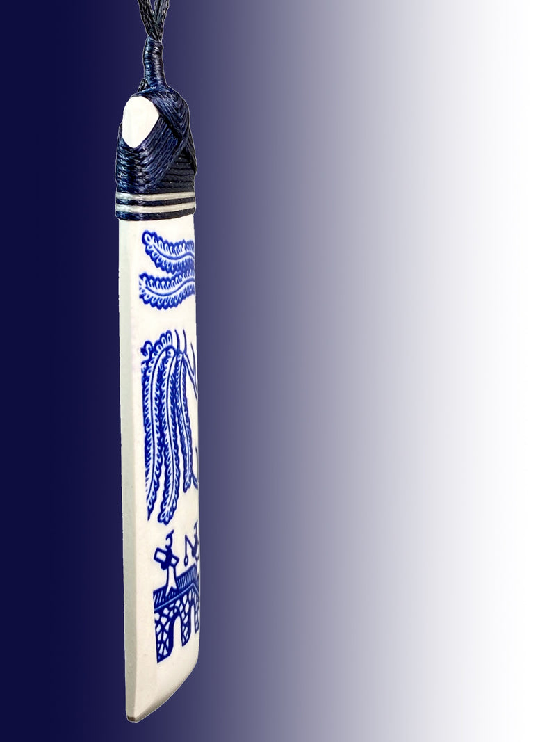 Crown Lynn Willow Pattern Ceramic Pendant
