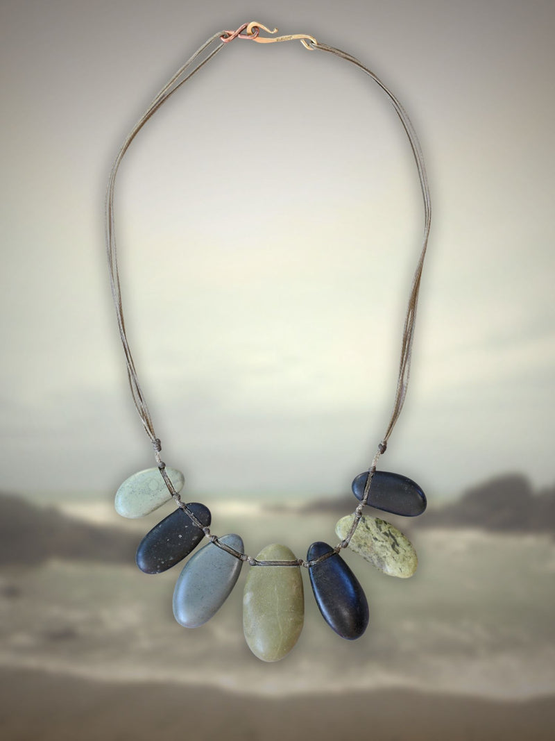 Gem Stone Necklace Green and Black