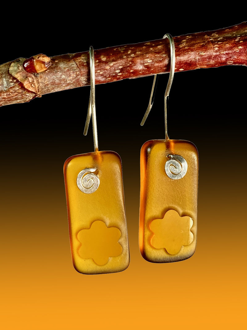 Flower Signature Earrings in Vintage Long-Neck Bottle Amber