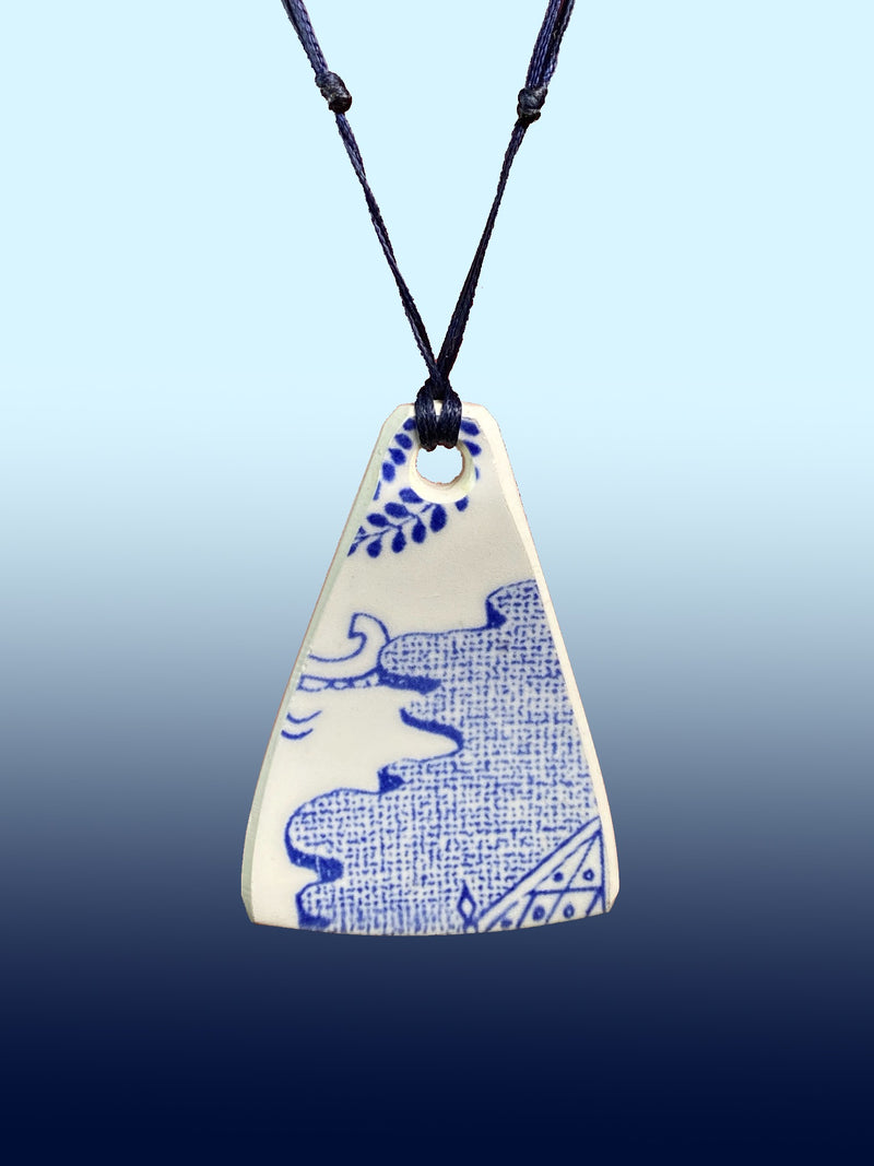 Crown Lynn Willow Pattern Ceramic Pendant Simple